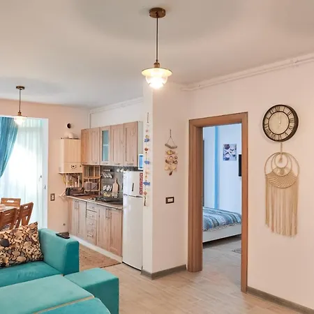 Apartament Breezze By Alz 아파트 *